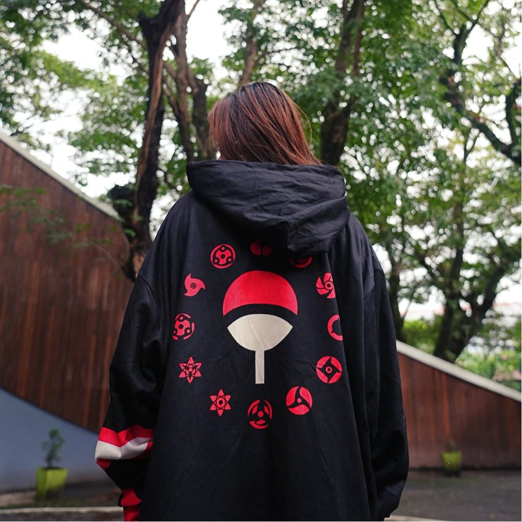 Uchiha Clan Naruto Snug Oversized Blanket Hoodie Back 1 - Naruto Merch Shop